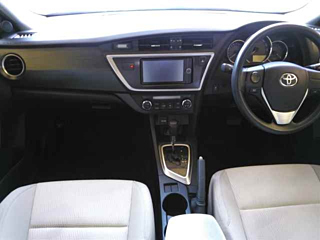 TOYOTA AURIS 2013