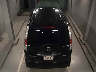 NISSAN SERENA 2010