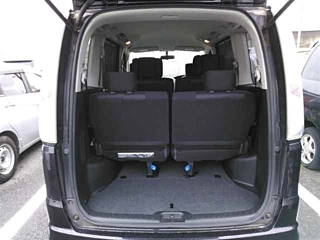 NISSAN SERENA 2012