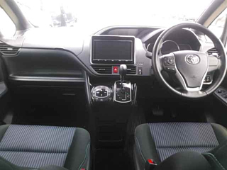 TOYOTA VOXY 2016