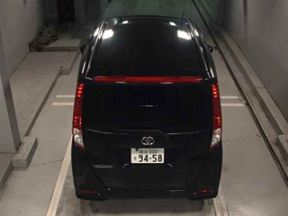 TOYOTA ROOMY 2023