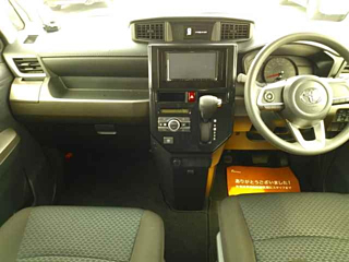 TOYOTA ROOMY 2023