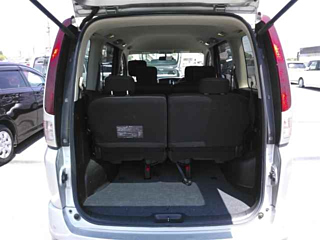 NISSAN SERENA 2009