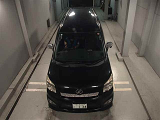 TOYOTA VOXY 2012
