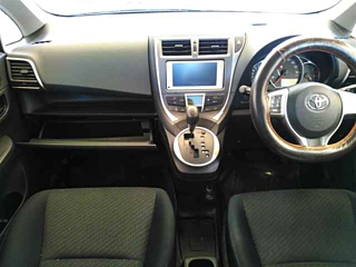 TOYOTA RACTIS 2012