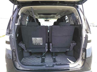 TOYOTA VELLFIRE 2010