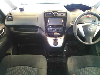 NISSAN SERENA 2015