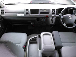 TOYOTA HIACE 2010