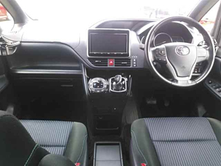 TOYOTA VOXY 2016