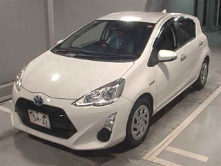 TOYOTA AQUA 2016