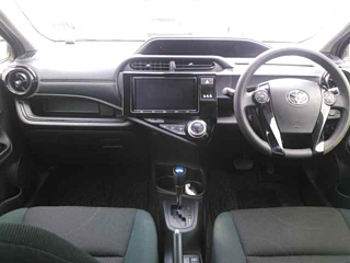 TOYOTA AQUA 2016