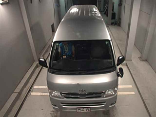 TOYOTA HIACE VAN 2011