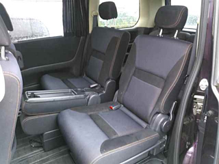 NISSAN SERENA 2010