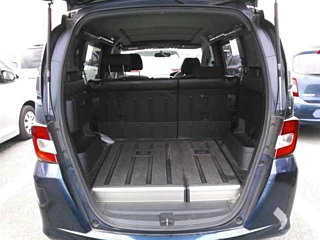 HONDA FREED 2010