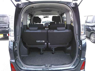 TOYOTA VOXY 2015