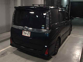 TOYOTA VOXY 2015