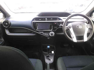 TOYOTA AQUA 2015