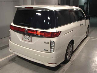 NISSAN ELGRAND 2011