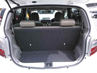 DAIHATSU MIRA E S 2012