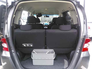 HONDA FREED 2011