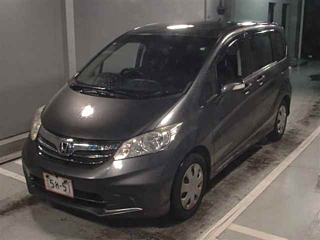 HONDA FREED 2013