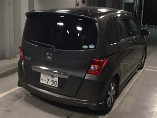 HONDA FREED 2011