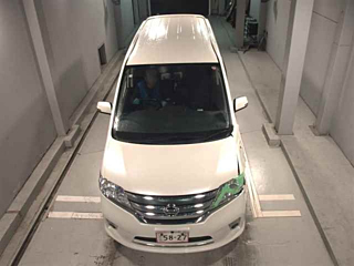 NISSAN SERENA 2013