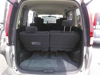 NISSAN SERENA 2010