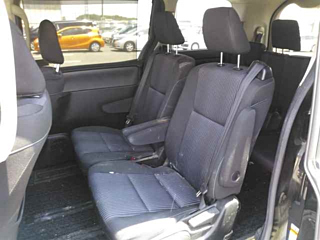 TOYOTA VOXY 2017
