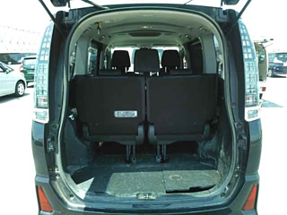 TOYOTA VOXY 2017