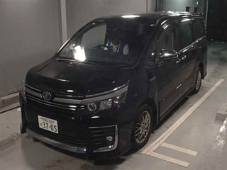 TOYOTA VOXY 2017