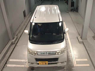 DAIHATSU TANTO 2009