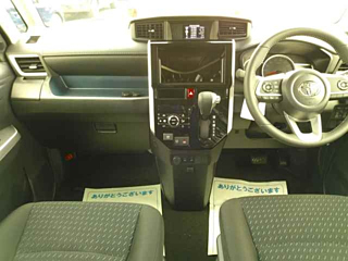 TOYOTA ROOMY 2024