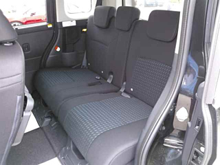 TOYOTA ROOMY 2024
