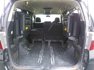 TOYOTA ALPHARD 2009