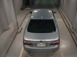 TOYOTA CROWN 2010