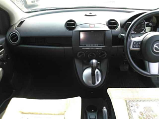 MAZDA DEMIO 2013