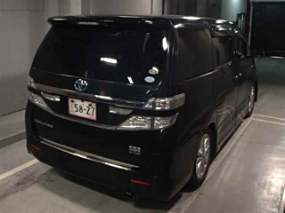 TOYOTA VELLFIRE 2013