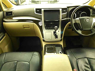 TOYOTA VELLFIRE 2013
