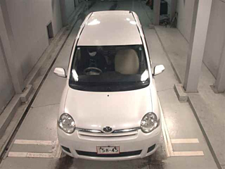 TOYOTA SIENTA 2009