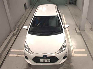 TOYOTA AQUA 2015