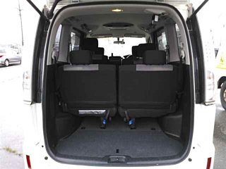 NISSAN SERENA 2013
