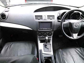 MAZDA AXELA 2010