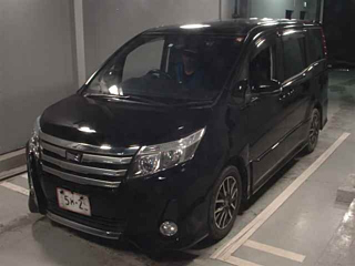 TOYOTA NOAH 2016
