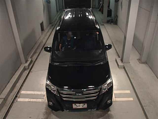 TOYOTA NOAH 2016