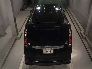 TOYOTA NOAH 2016