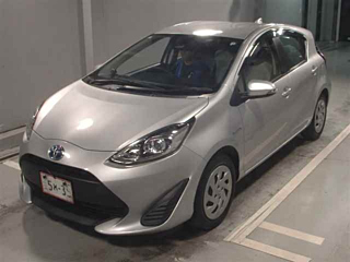 TOYOTA AQUA 2019