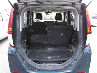 TOYOTA ROOMY 2019