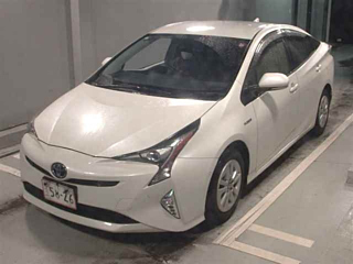 TOYOTA PRIUS 2018