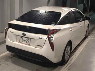 TOYOTA PRIUS 2018